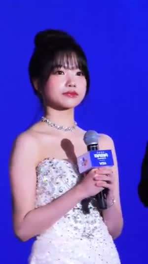 조유리