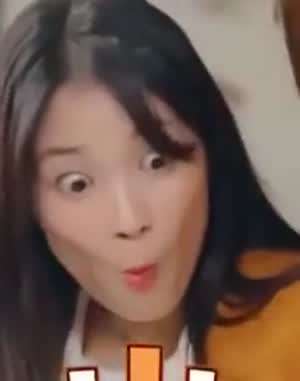 사과 쪼개는 덱스에 눈 커지는 김혜윤.mp4