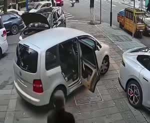 폐급계의 끝판왕 아닐까 싶은