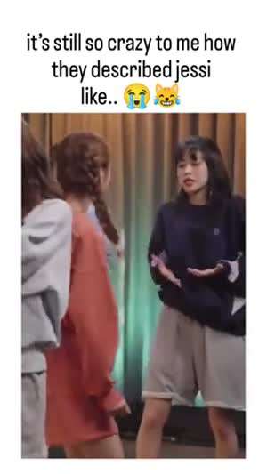 제시어 '제시'를 설명하기위해 미드를 강조하는 있지 멤버들