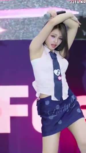 백리스 카라 홀터넥 민소매 속 흰튜브탑 유니스 젤리당카.mp4