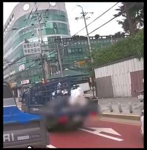 뒤에서 빵빵거려서 한마디하는 트럭아재