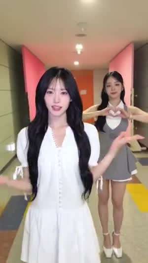 아이칠린 이지, 리센느 리브