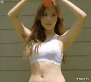 걸스데이 유라 리즈시절 기준 몸매.jpg