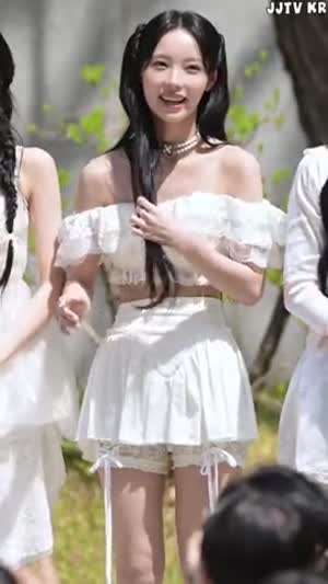 프릴 튜브탑 레이스 숏바지 리센느 원이