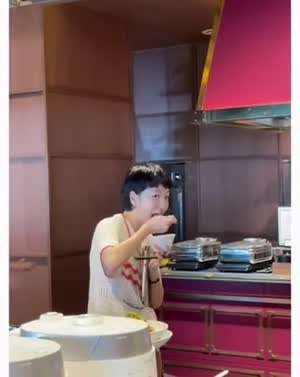 김고은