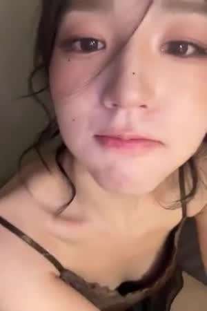 [트리플에스] 박소현, 조금 과감한 개인 라이브 방송 ㄷㄷ.gif
