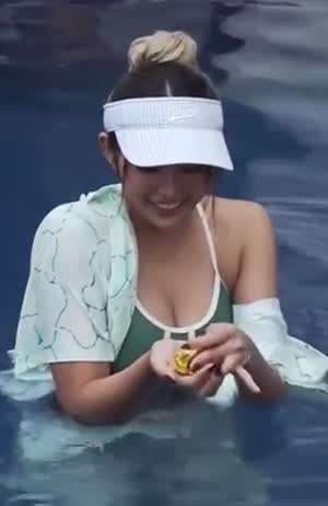 하이키 자컨 속 옐 수영장 녹색 수영복