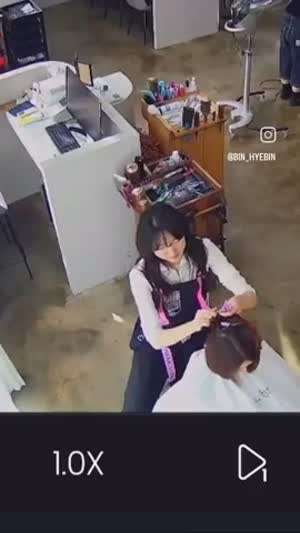 벌을 만난 미용디자이너의 결단
