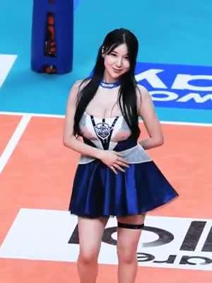 저 자연산 E컵이에요