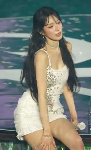 반전매력...성숙해진 막내지헌 피지컬 지린 바디라인....핡~!!!!