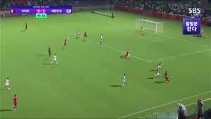 아시안게임 축구 엄지성 추가골 전반전에만 해트트릭